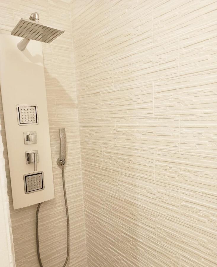 B&B Suites Via Del Mare 프레제스 외부 사진
