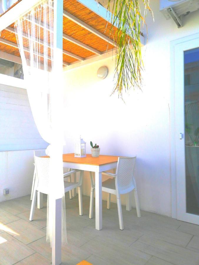 B&B Suites Via Del Mare 프레제스 외부 사진