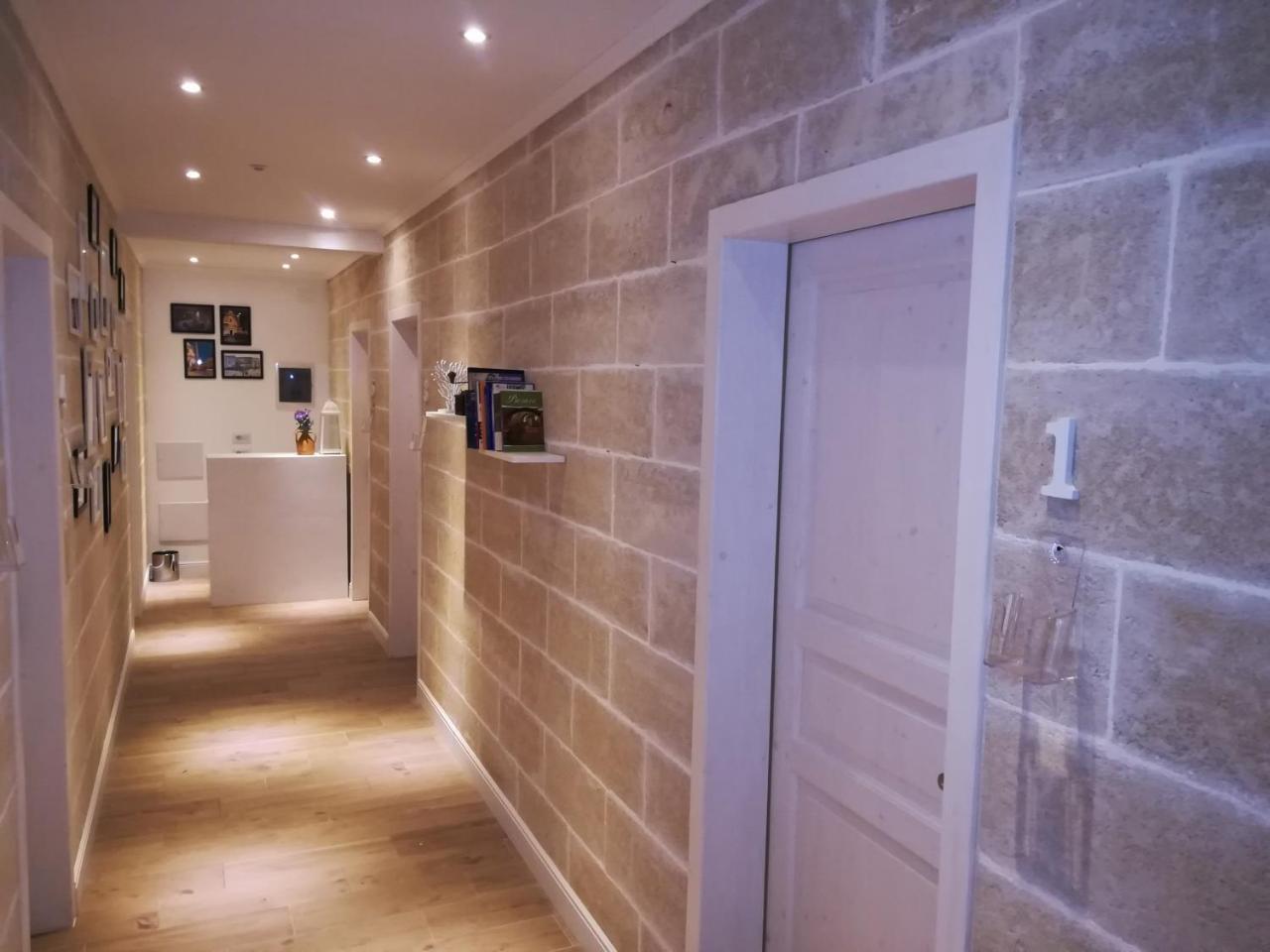 B&B Suites Via Del Mare 프레제스 외부 사진